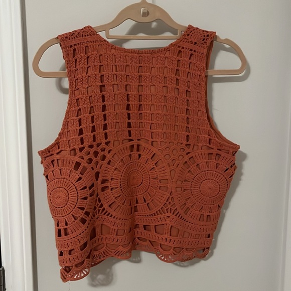 Lord and Taylor design lab crop top in size Large - Picture 5 of 5